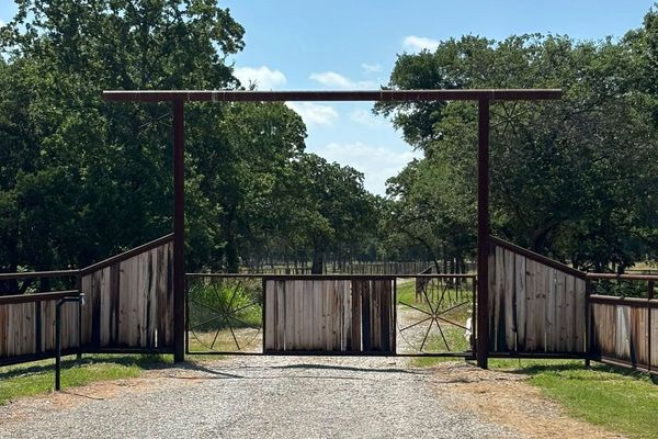 Professional new gate operator installation in Weatherford