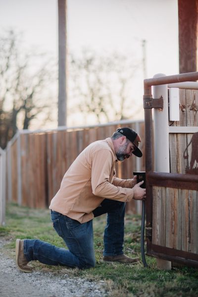 Gate installation service in Perrin